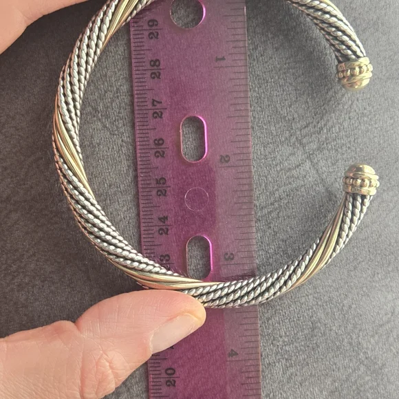 VAHAN Gold and Silver Twisted Bracelet - Picture 2 of 7